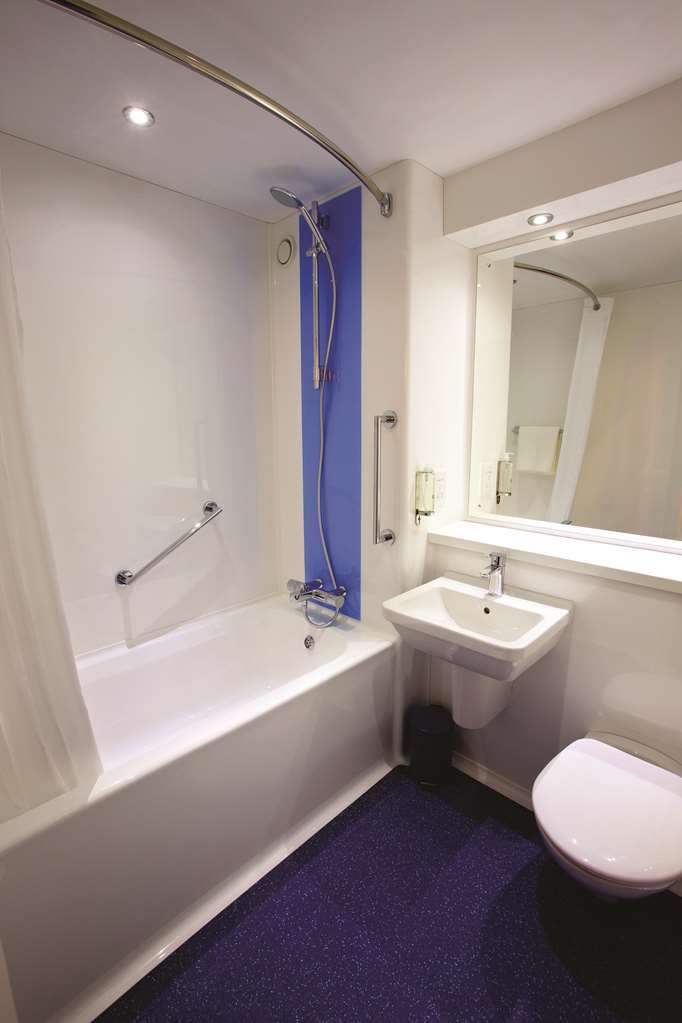 Travelodge Birmingham Hilton Park M6 Southbound Great Wyrley Номер фото